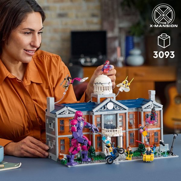 LEGO Marvel X-Men The X-Mansion Building Set with 10 Minifigures 76294 - Image 2